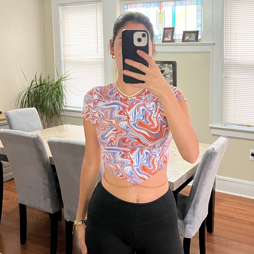 Marble print fitted tie back crop top